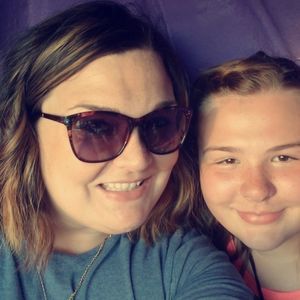 Meet your Posher, Kacie